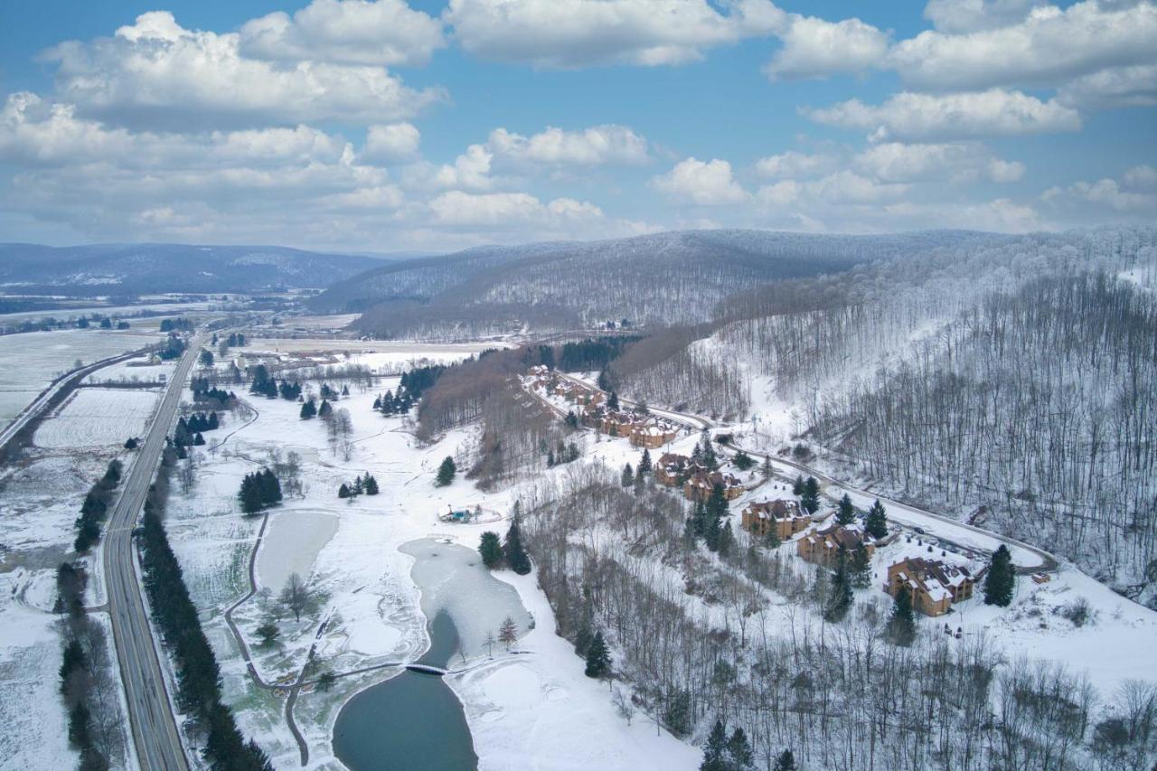 Ski-Inandout And Golf Condo With Aandc At Holiday Valley! Ellicottville Ngoại thất bức ảnh